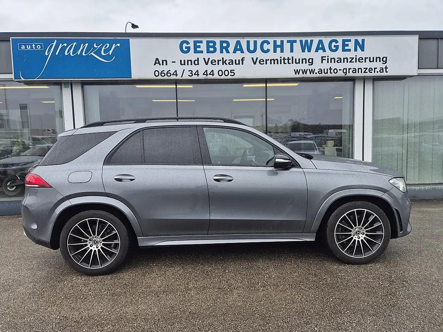 Mercedes-Benz GLE 400 d 4Matic Aut. Grau - 1