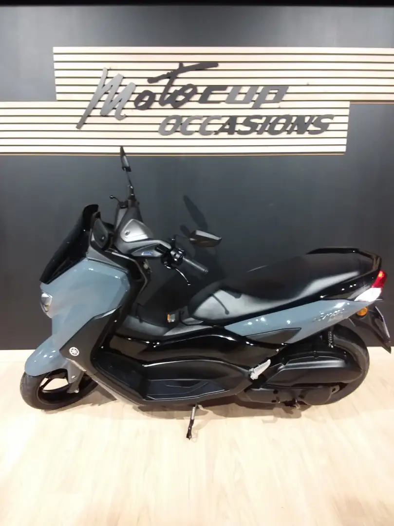 Yamaha NMAX Gris - 2