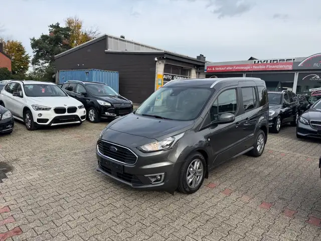 Ford Tourneo Connect Tourneo Titanium 5-Sitze PANO Navi Kam TEXT LESE