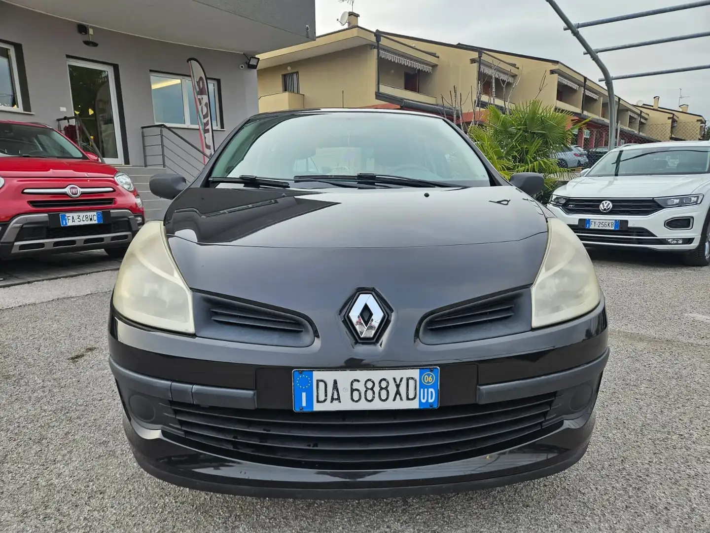 Renault Clio Clio 1.5 dCi 65CV cat 5 porte Expression Schwarz - 2
