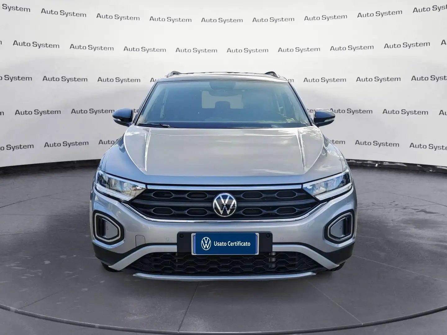 Volkswagen T-Roc 1.5 TSI ACT DSG Life Grijs - 2