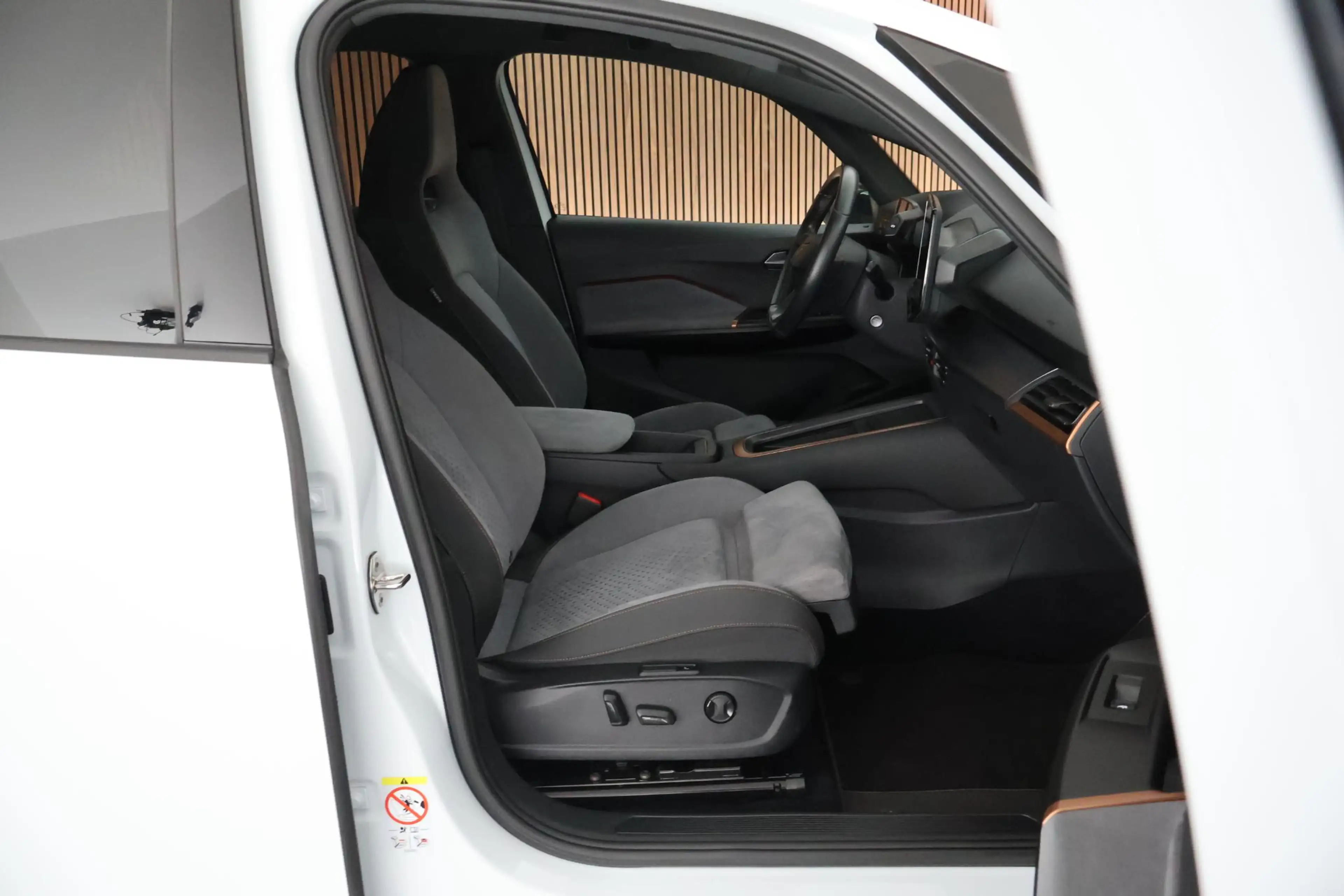 CUPRA Born Performance One 204pk 62 kWh SOH 91% Keyless Stoel — photo 13