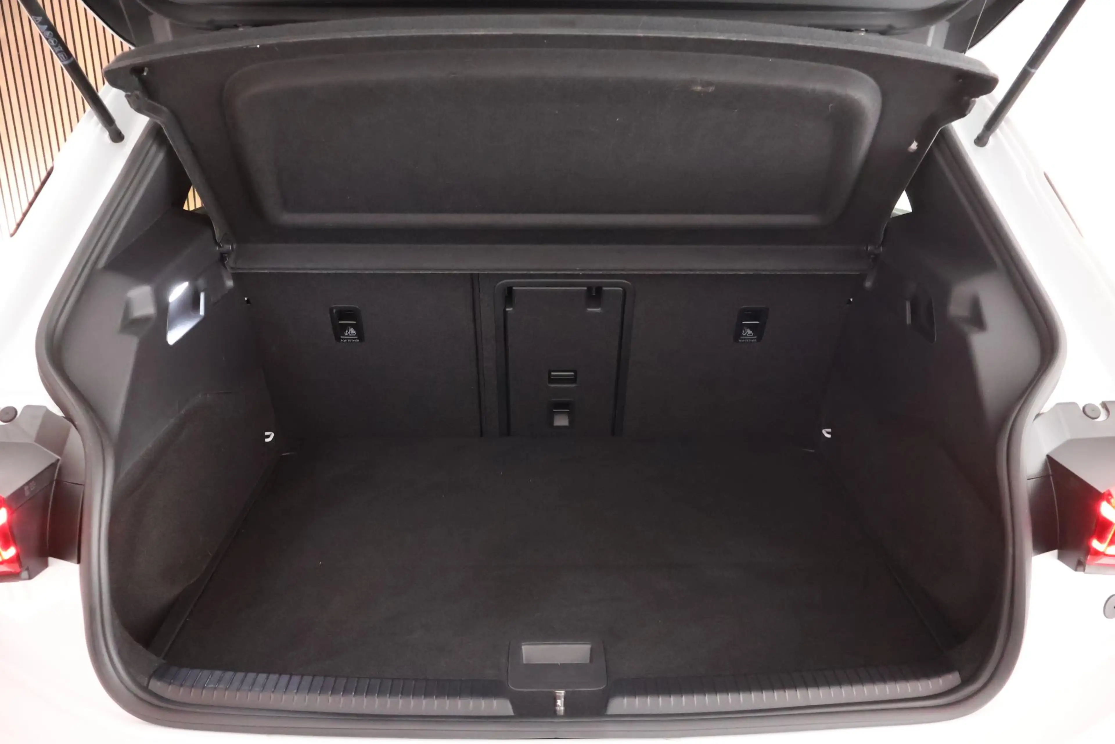 CUPRA Born Performance One 204pk 62 kWh SOH 91% Keyless Stoel — photo 42