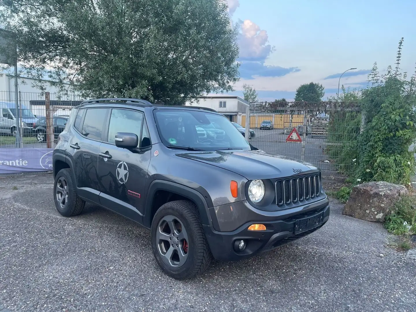 Jeep Renegade Longitude Allrad Automatik Pano Xenon Gris - 1