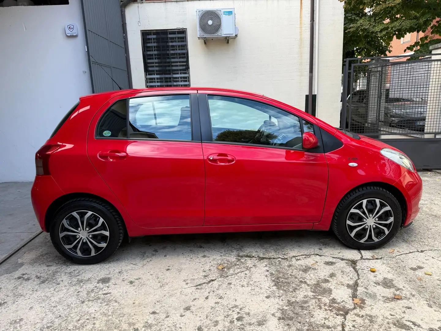 Toyota Yaris 5p 1.0 - 2