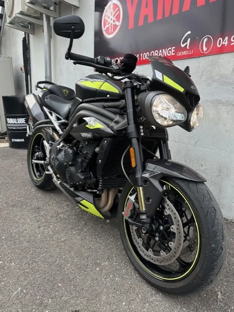 Triumph Speed Triple 1050 Schwarz - 2