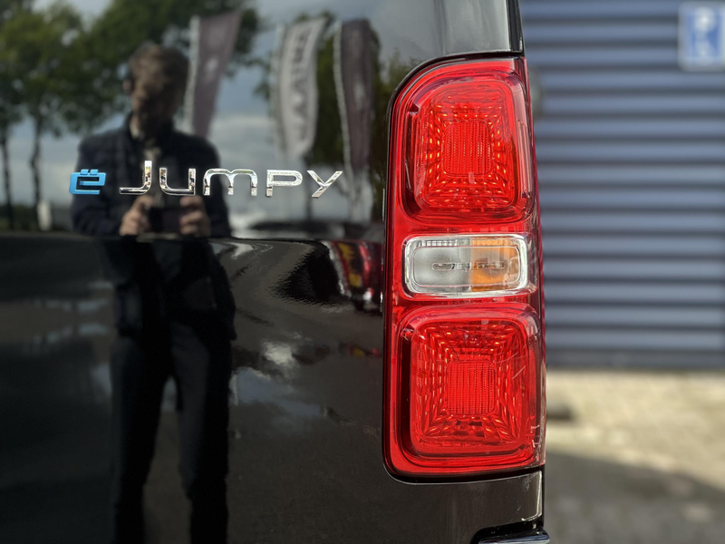 Citroen Jumpy ë-Jumpy L3 136 75 kWh | STX | Leer | Stoel/-Stuurv — photo 8