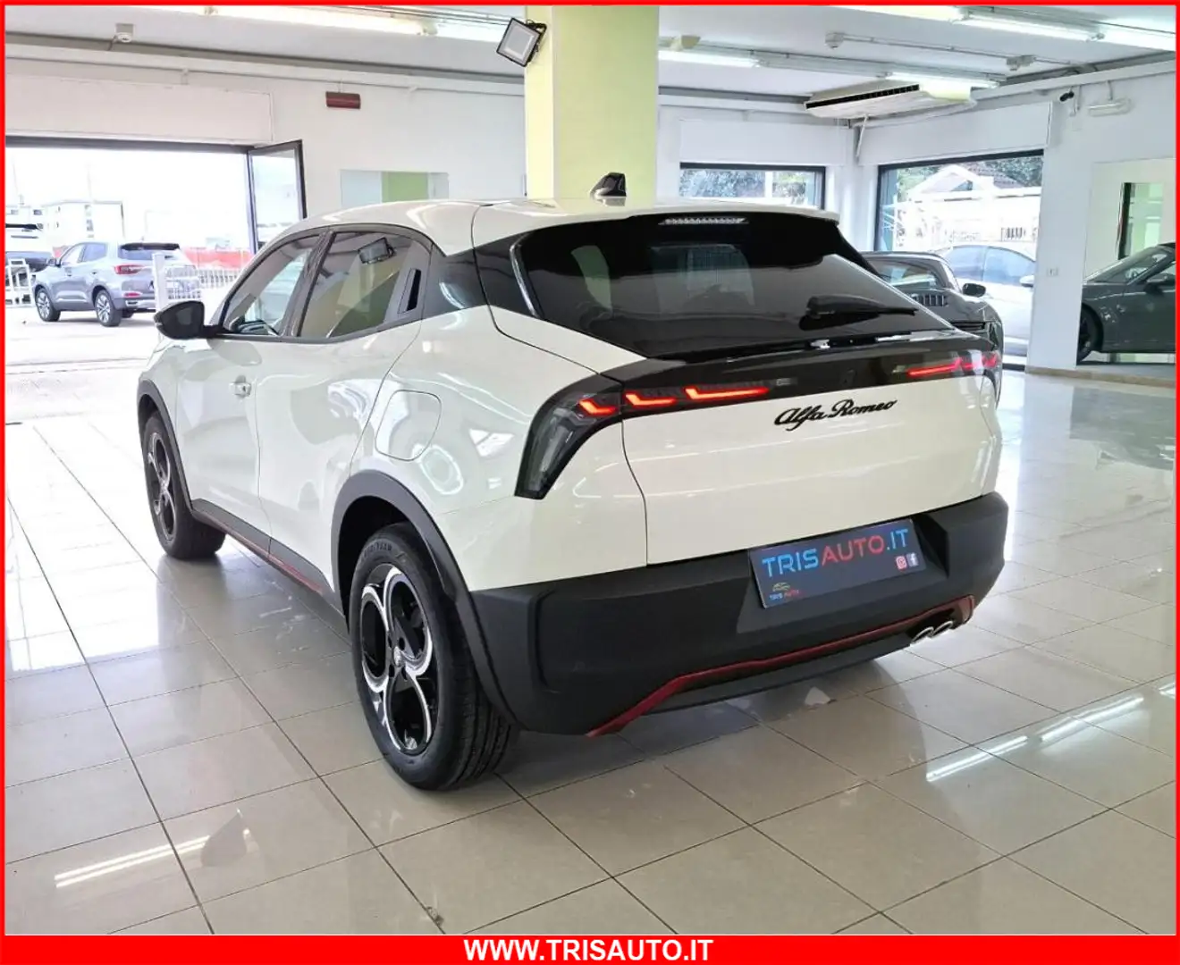 Alfa Romeo Junior 1.2T Hybrid eDCT6 145cv Speciale NEOPATENTATI IVAT Bianco - 2