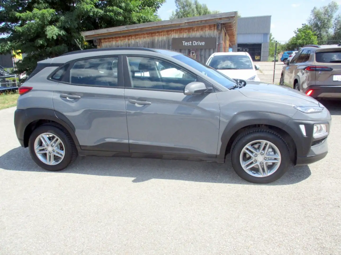 Hyundai KONA Level 3 1,0 T-GDi 2WD k0b30 Grau - 2