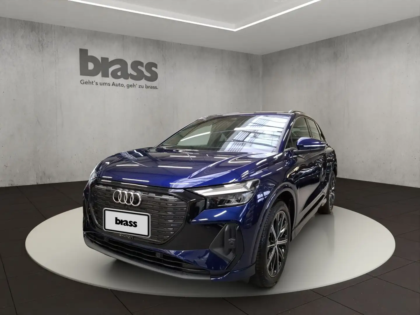 Audi 40 e-tron 150 kW Bleu - 1