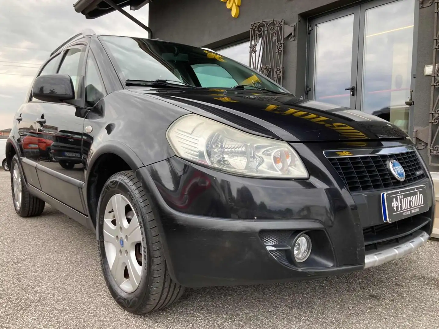 Fiat Sedici 1.9 MJT 4x4 Emotion crna - 2