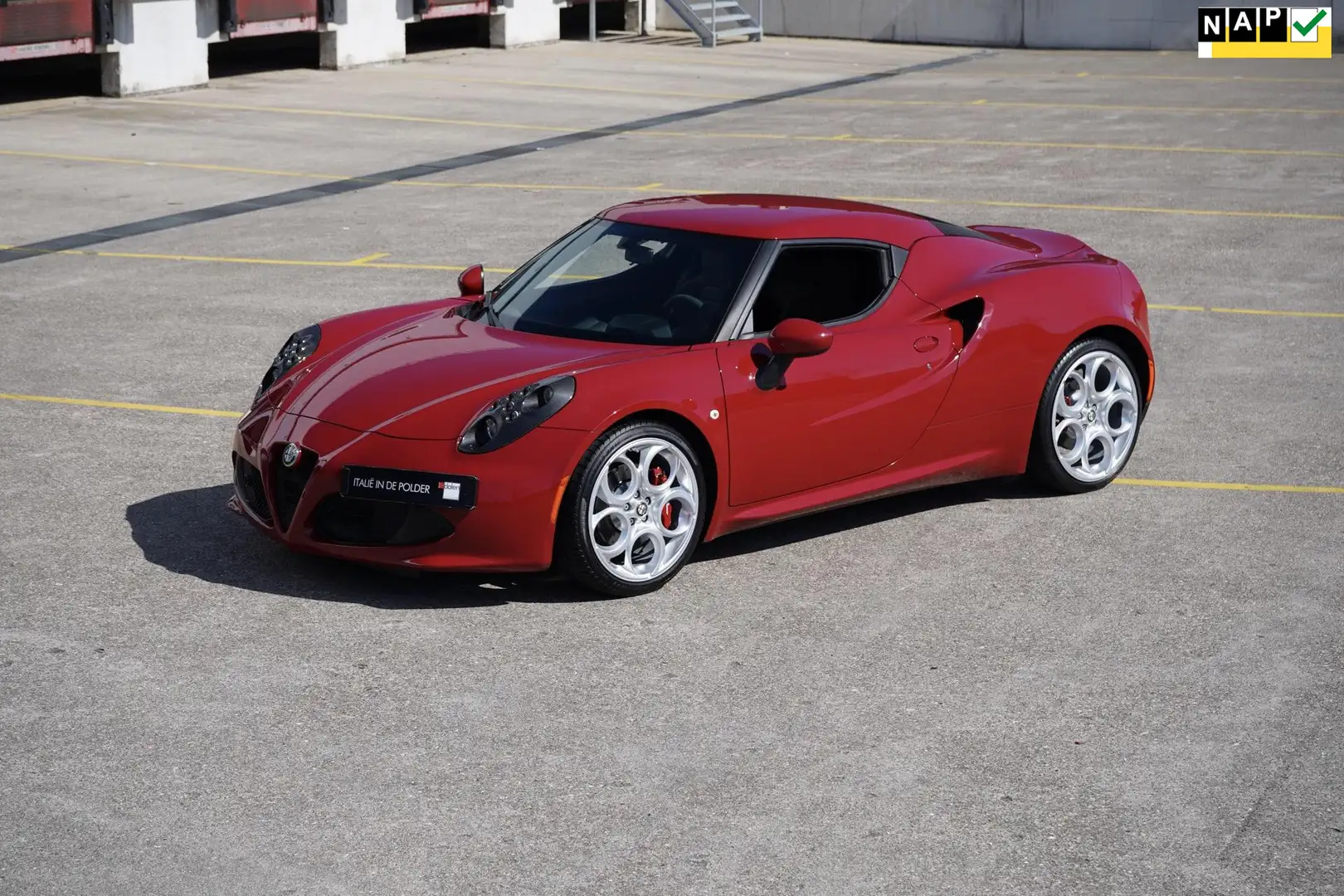 Alfa Romeo 4C 1750TBI TCT Červená - 1