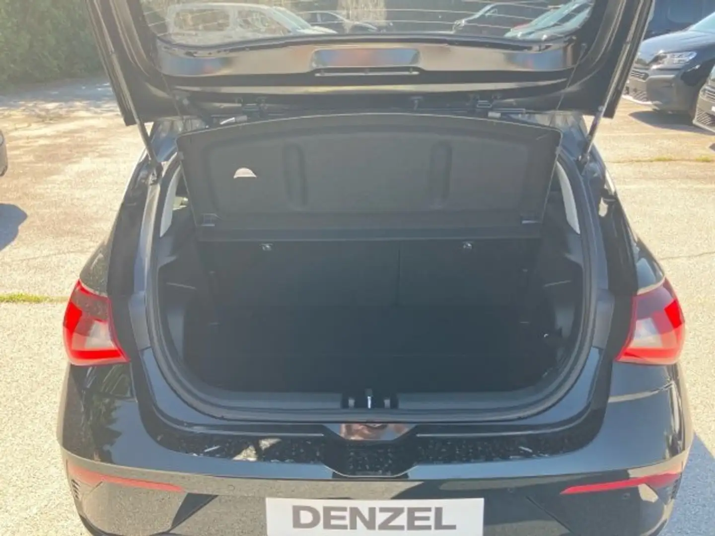 Hyundai i20 (BC3) GO Plus 1.2 MPI Schwarz - 2