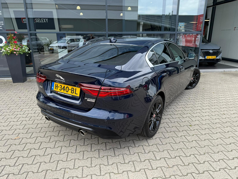 Jaguar XE 2.0 P250 S *Cruise Control & Navigatie* — photo 2