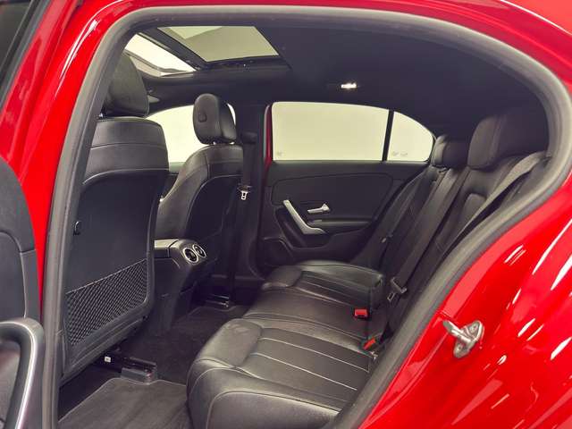 Mercedes-Benz A 180 — photo 15