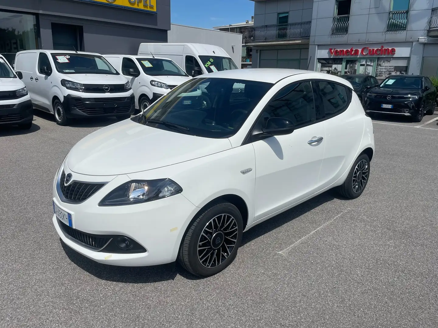Lancia Ypsilon 1.0 firefly hybrid Platino *OK NEOPATENTATI* Bianco - 1