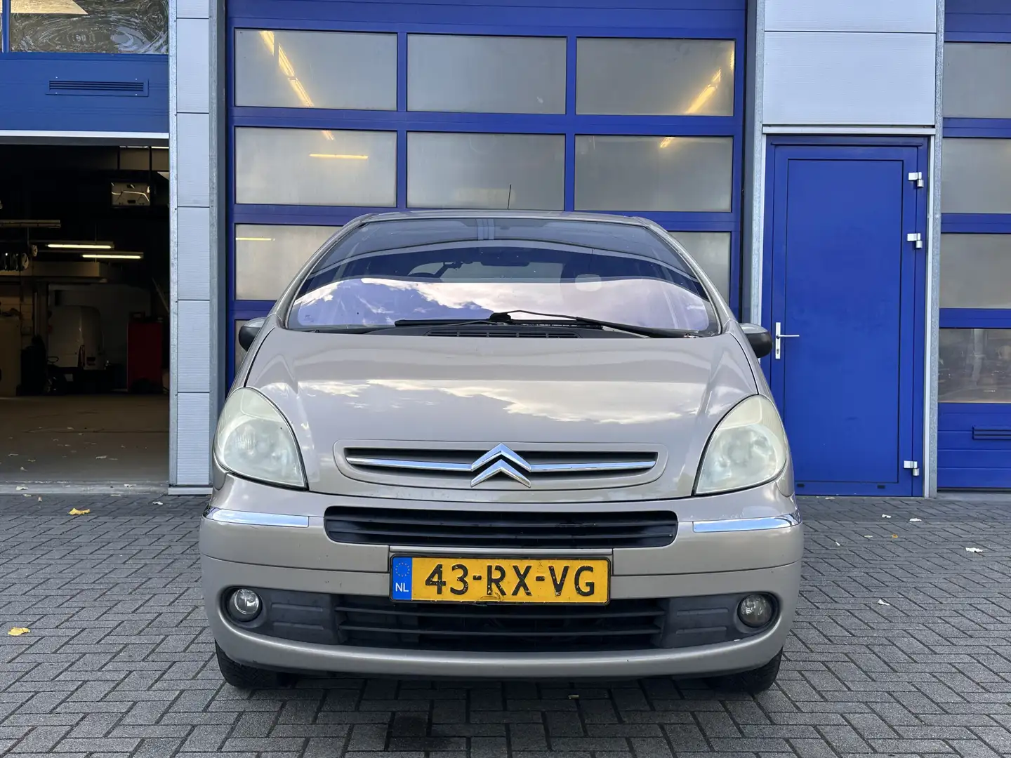 Citroen Xsara Picasso 1.8i-16V Attraction | Handel / Export | LPG | Crui Beige - 2