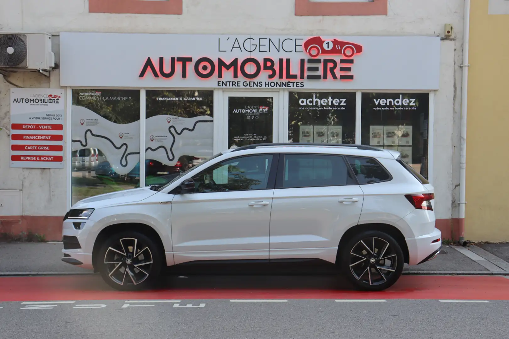 Skoda Karoq 2.0 TDI SCR 150 Sportline DSG7 4x4 (CarPlay, Camé Weiß - 2