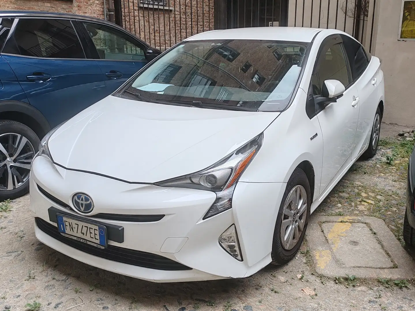 Toyota Prius Prius IV 2016 1.8h Style ecvt Bianco - 1