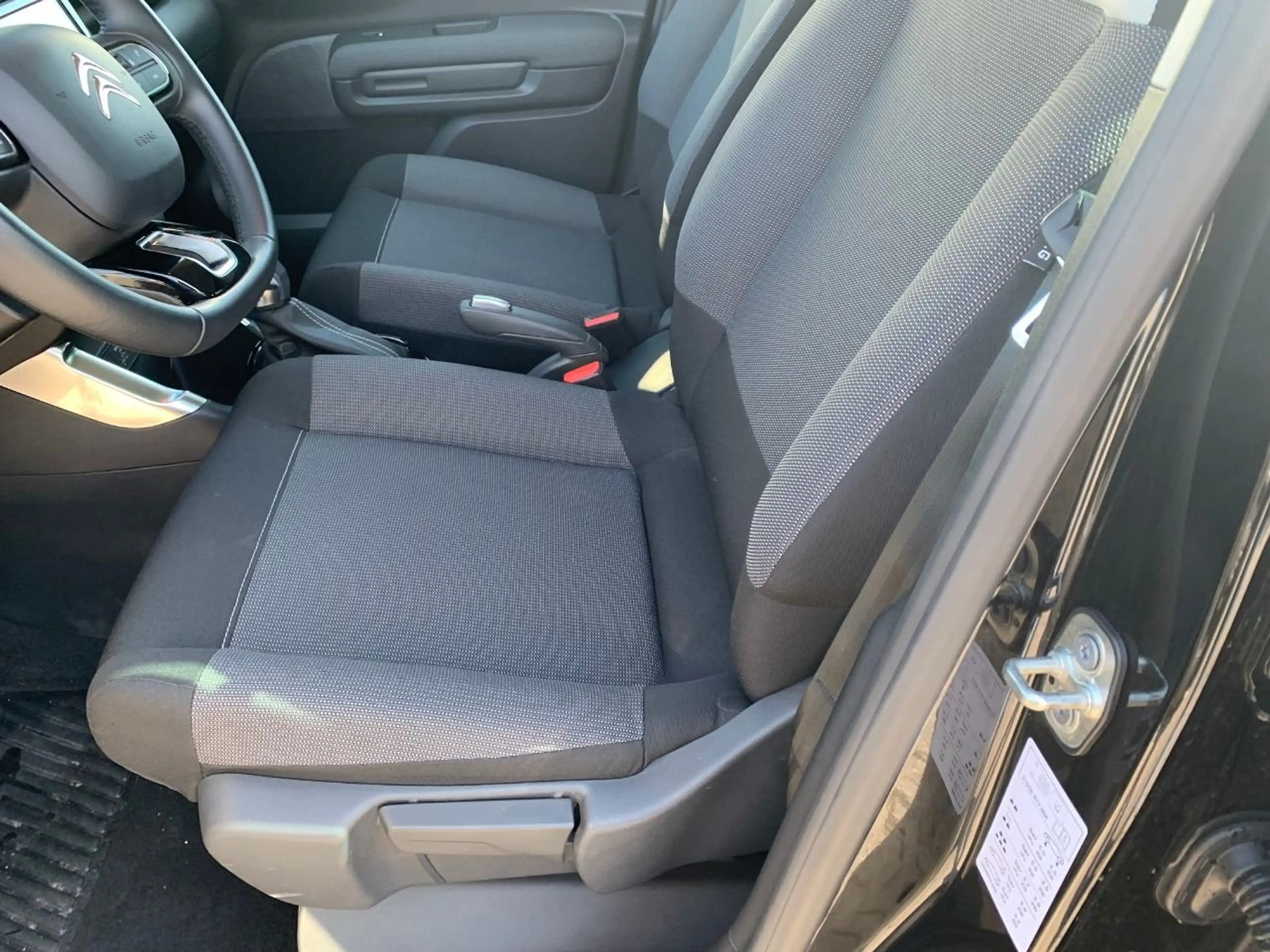 Citroen C3 Aircross 1.2 Turbo 130 Automaat MAX — photo 13