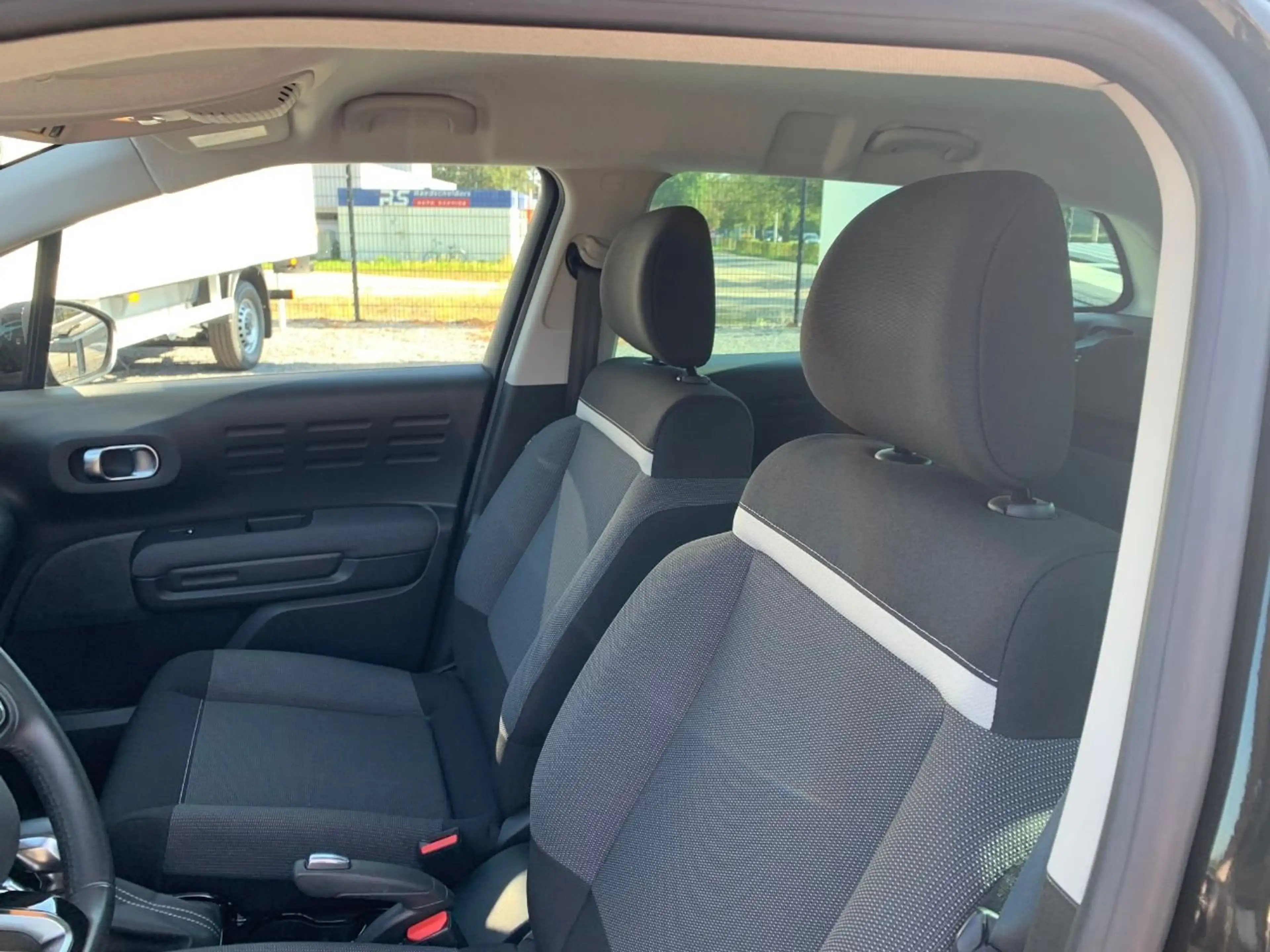 Citroen C3 Aircross 1.2 Turbo 130 Automaat MAX — photo 11