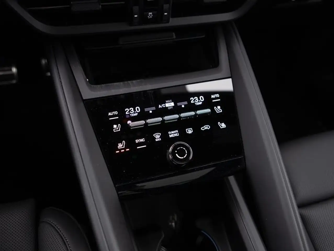 Porsche Macan снимка Porsche Macan