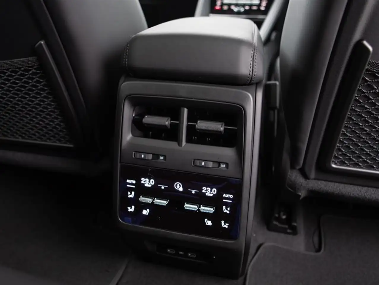 Porsche Macan снимка Porsche Macan