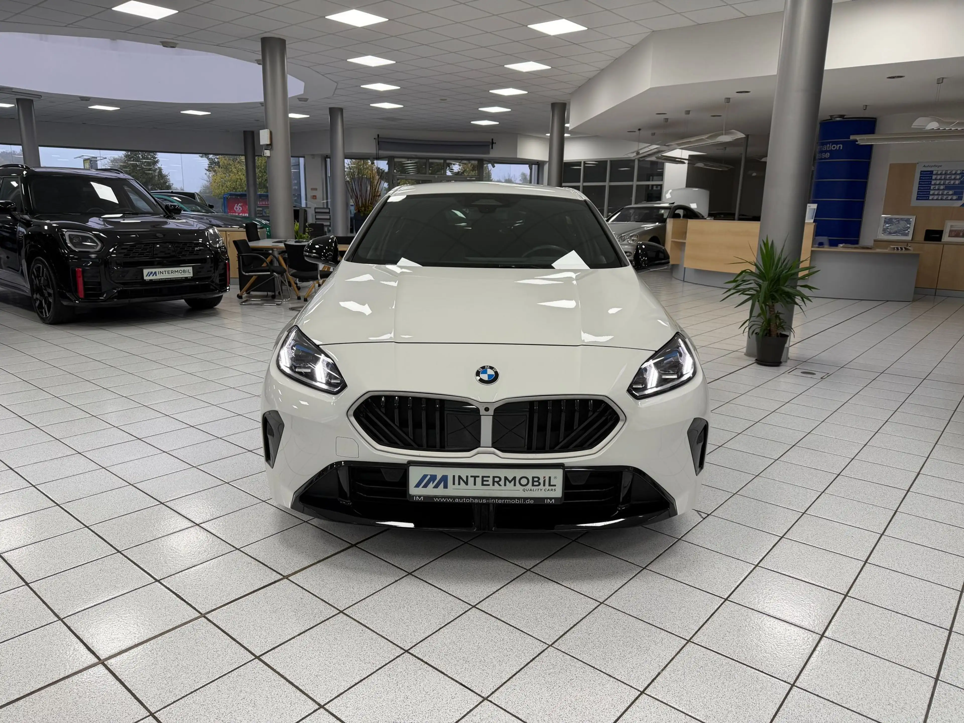 BMW 120 d M-Sport HUD*H K*ACC*MEMO*SHADOW*AHK*360° — photo 2