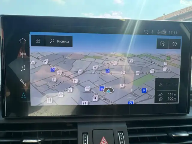Audi Q5 view 10