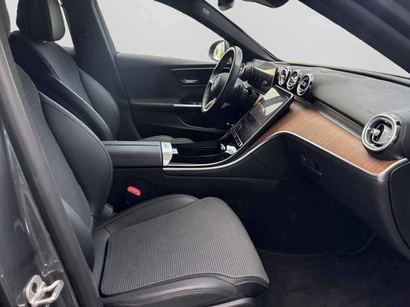 Mercedes-Benz C 300 e T AVANTGARDE|AMBIENTE|DISTR|HUD|KEYLESS — photo 12