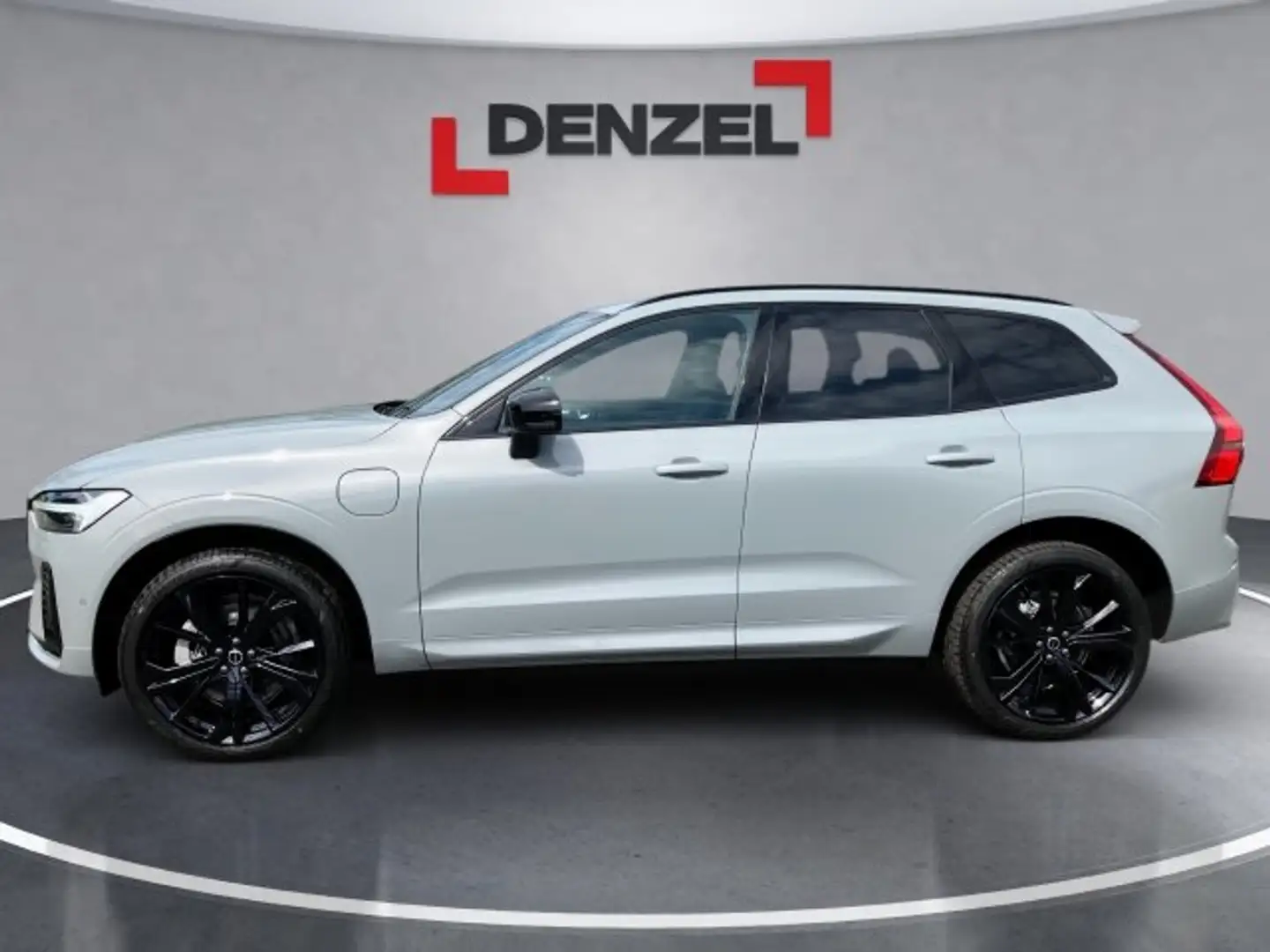 Volvo XC60 Black Edition Plus, T6 eAWD Plug-in Hybrid, Elektrisch/ Grau - 2