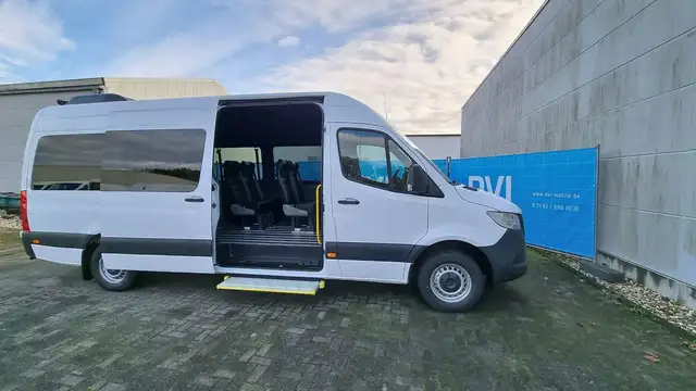 Mercedes-Benz Sprinter L4 Automatik 4 Rollstuhlplätze