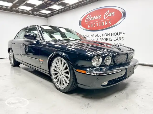 Jaguar XJR - ONLINE AUCTION