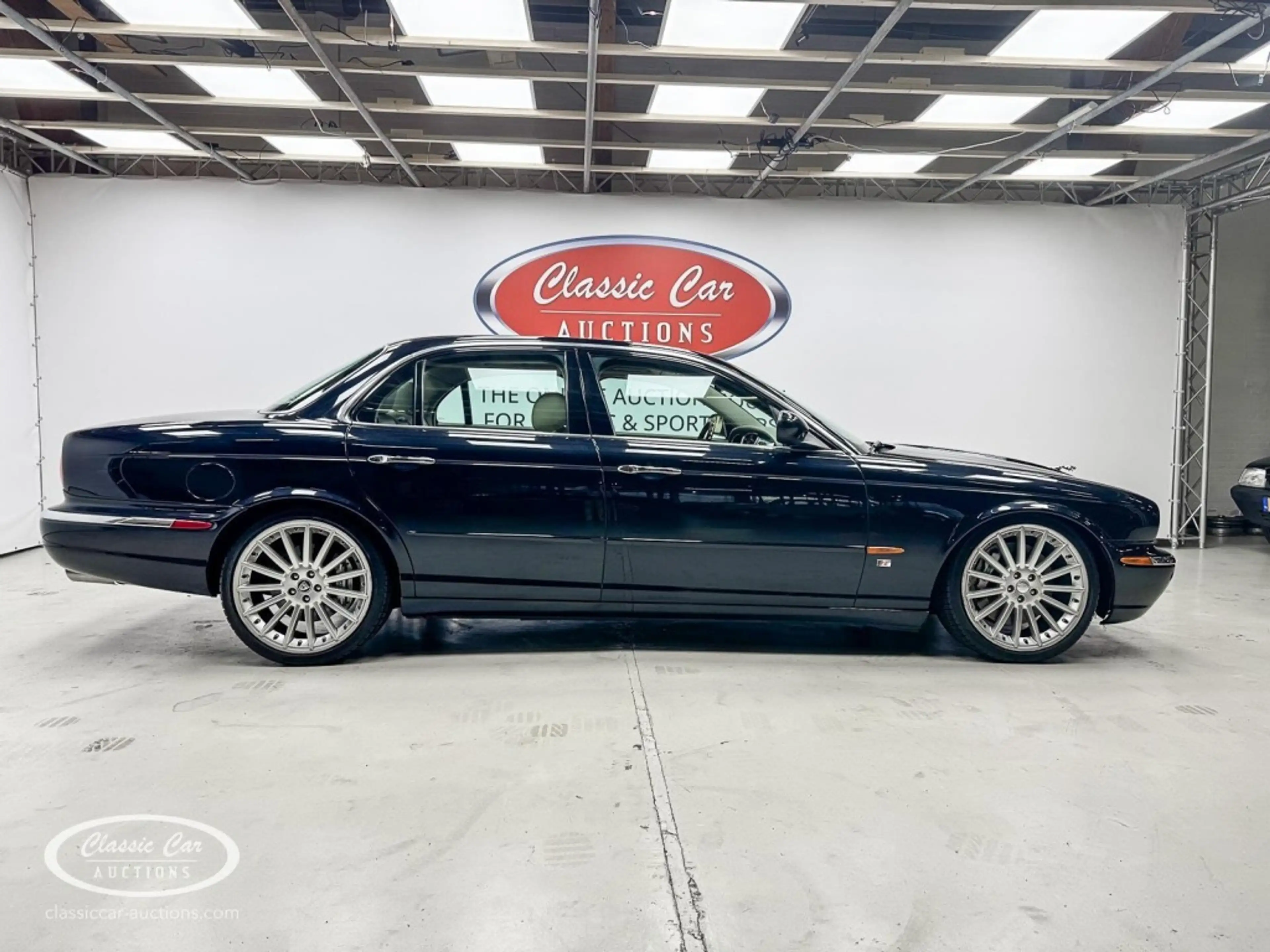 Jaguar XJR - ONLINE AUCTION — photo 7