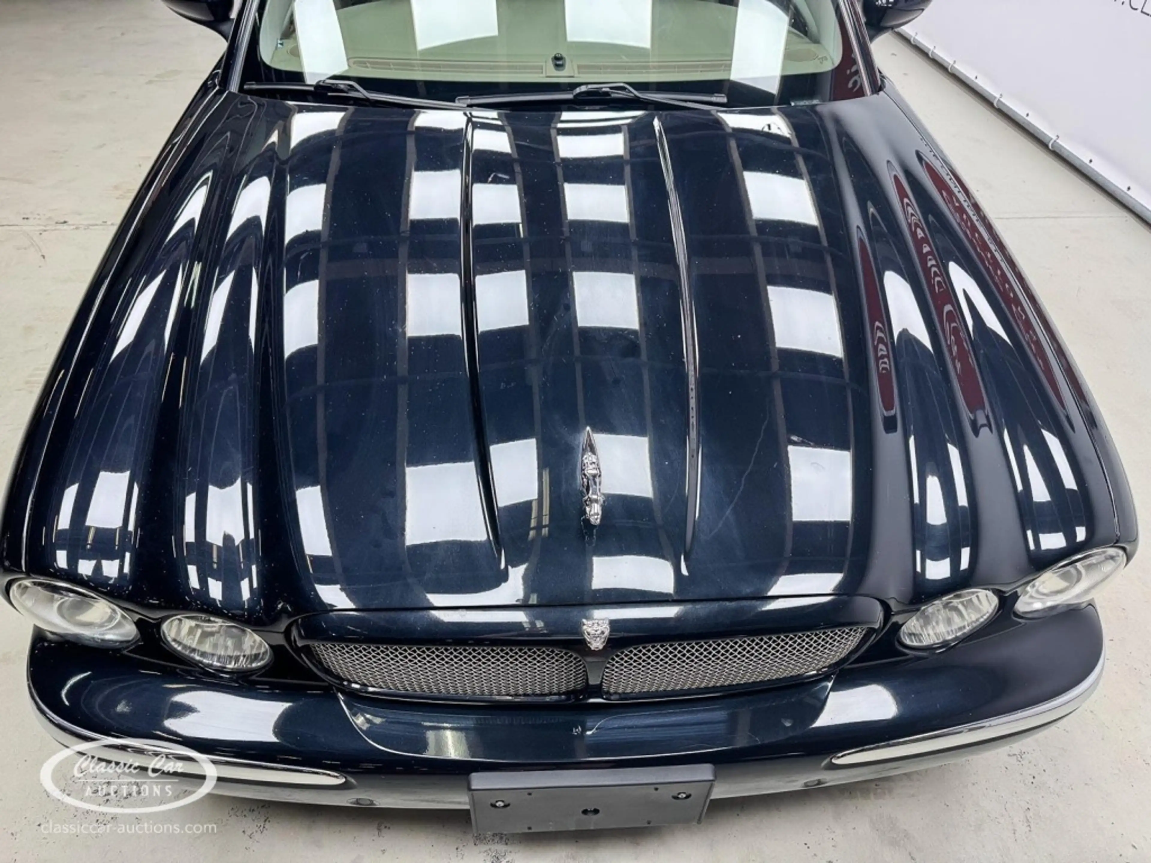 Jaguar XJR - ONLINE AUCTION — photo 9