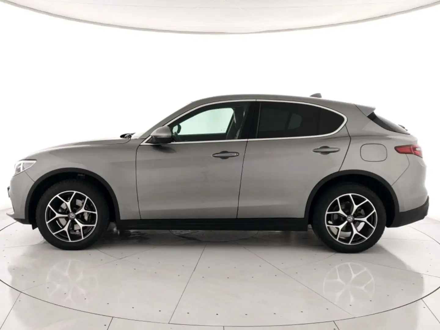 Alfa Romeo Stelvio 2.2 t Executive Q4 210cv auto Gris - 2