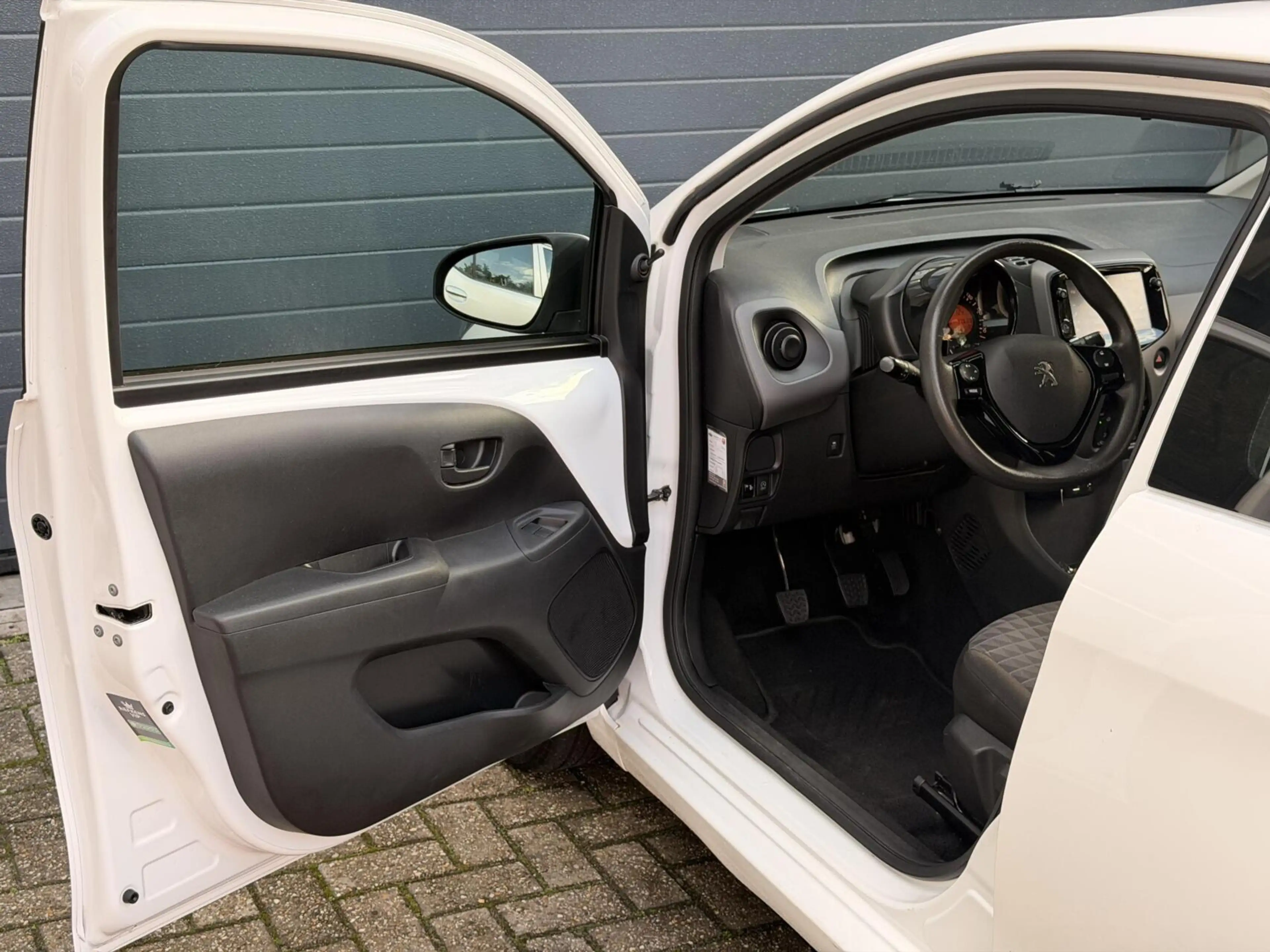 Peugeot 108 1.0 e-VTi Active| Apple Carplay | Camera | Airco — photo 14