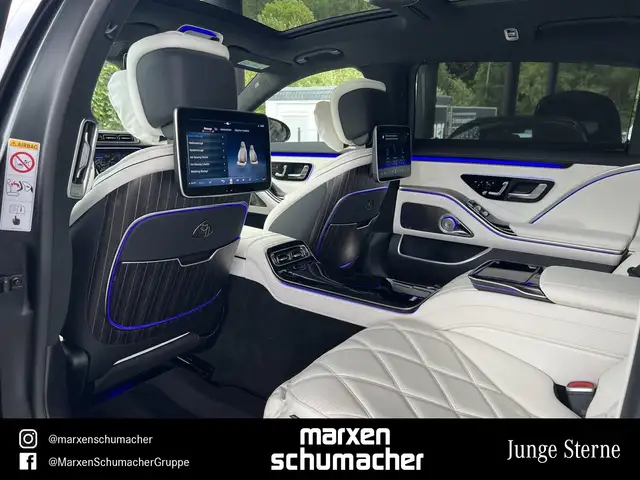 Mercedes-Benz S-Class view 13