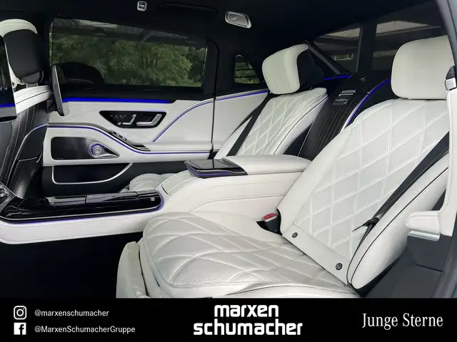 Mercedes-Benz S-Class view 14