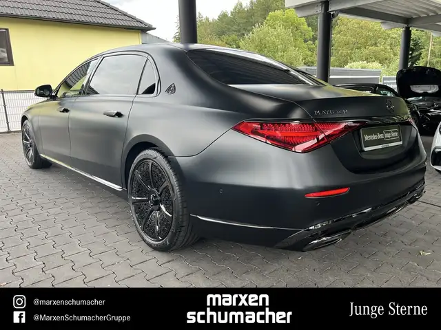 Mercedes-Benz S-Class view 6