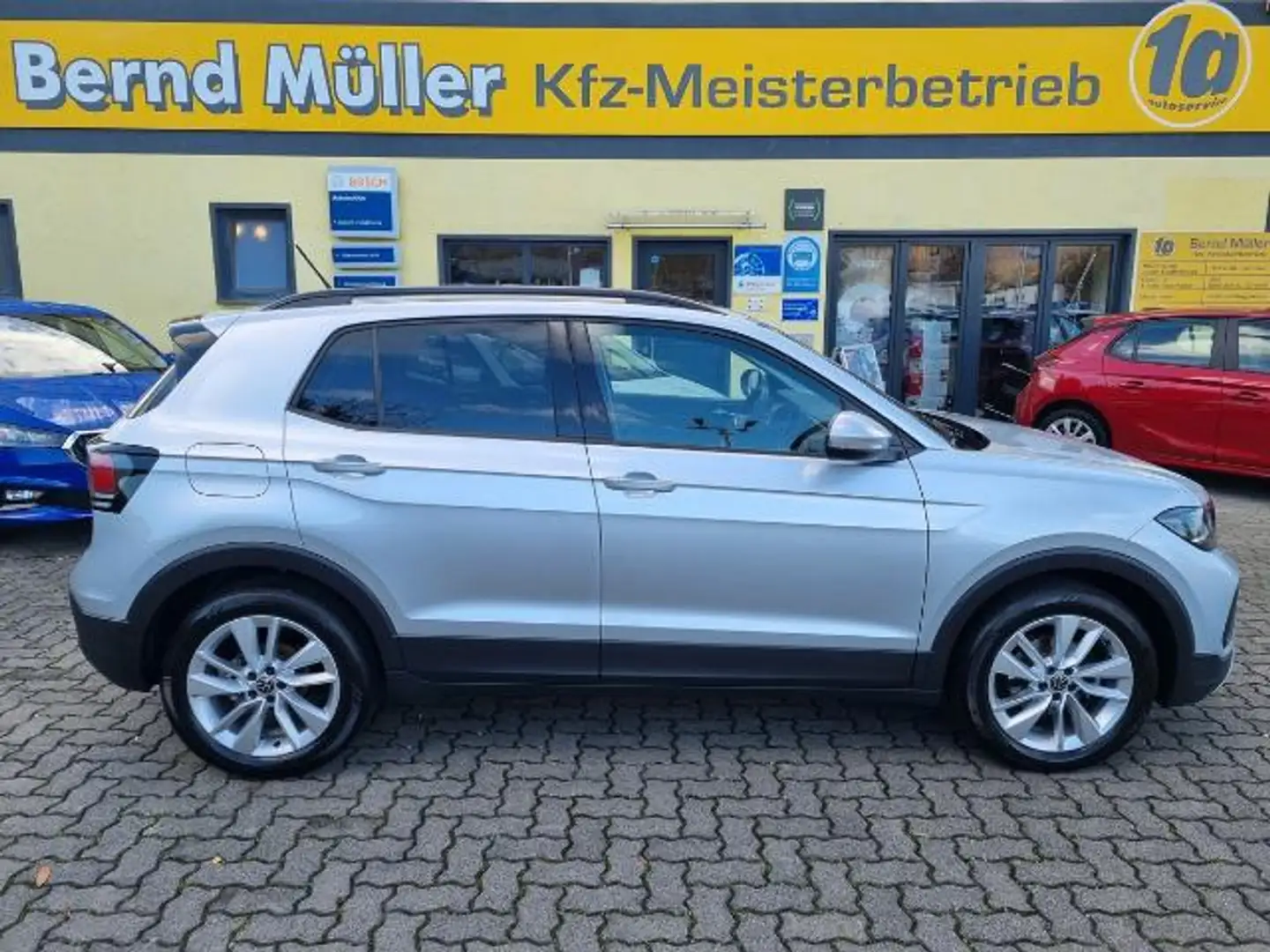 Volkswagen T-Cross 1.0 TSI Alu 17" LED Kamera SHZ App Connect Silber - 1