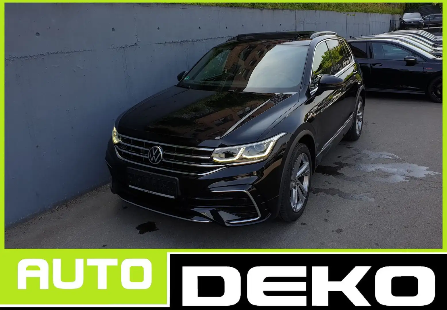 Volkswagen Tiguan 2.0 TDI DSG 4M 3 x R-Line Pano/Matrix/360 Schwarz - 1