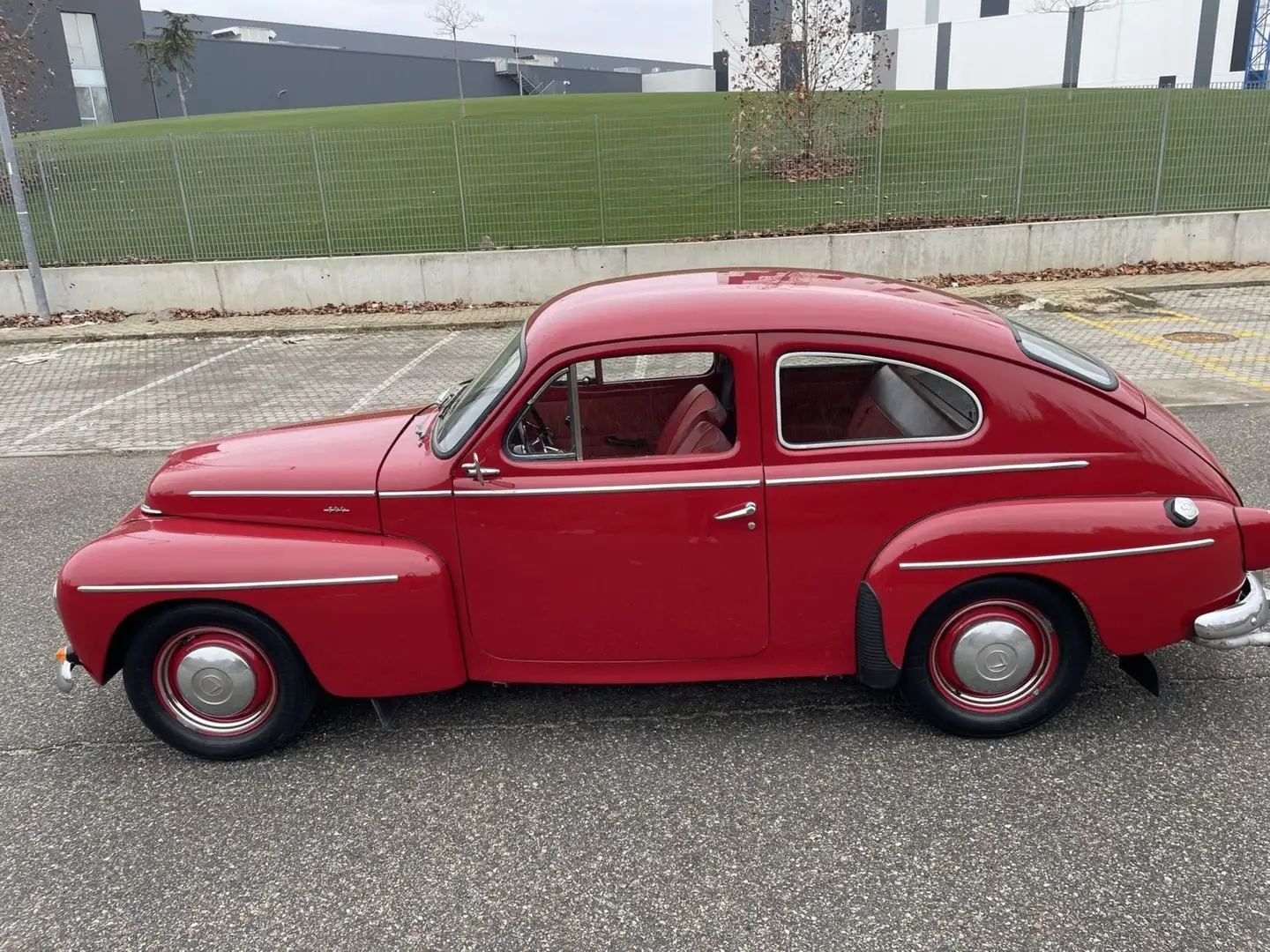 Volvo PV544 B18 Rosso - 1