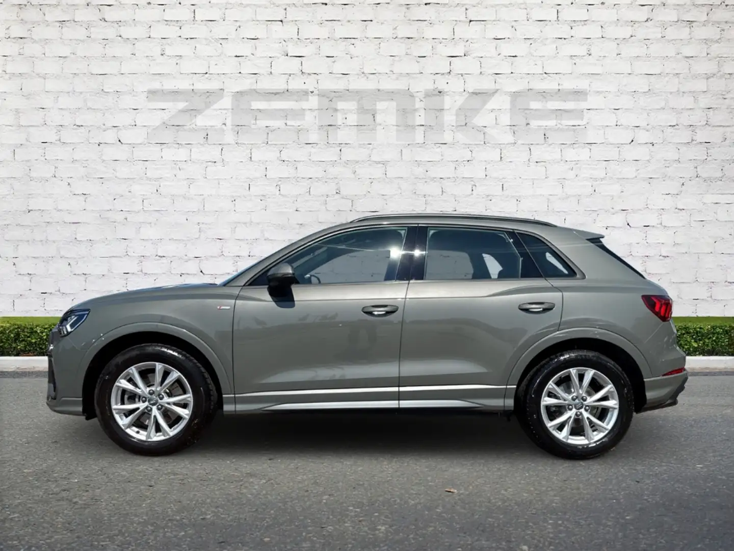 Audi Q3 40 TDI quattro S line S-tronic Navi Digitales Cock Grau - 2