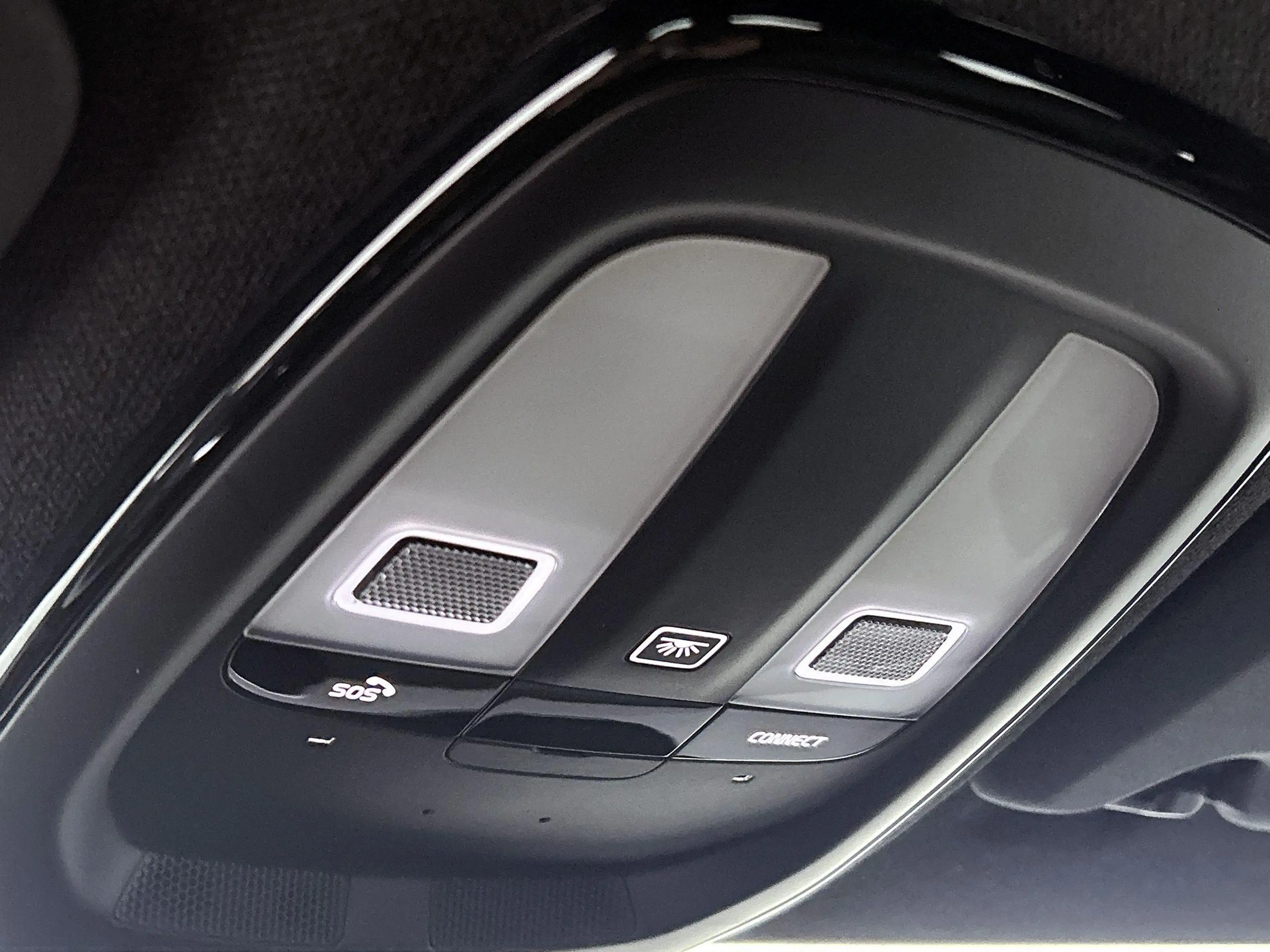 Polestar 2 Long Range Single Motor Plus 82 kWh — photo 15