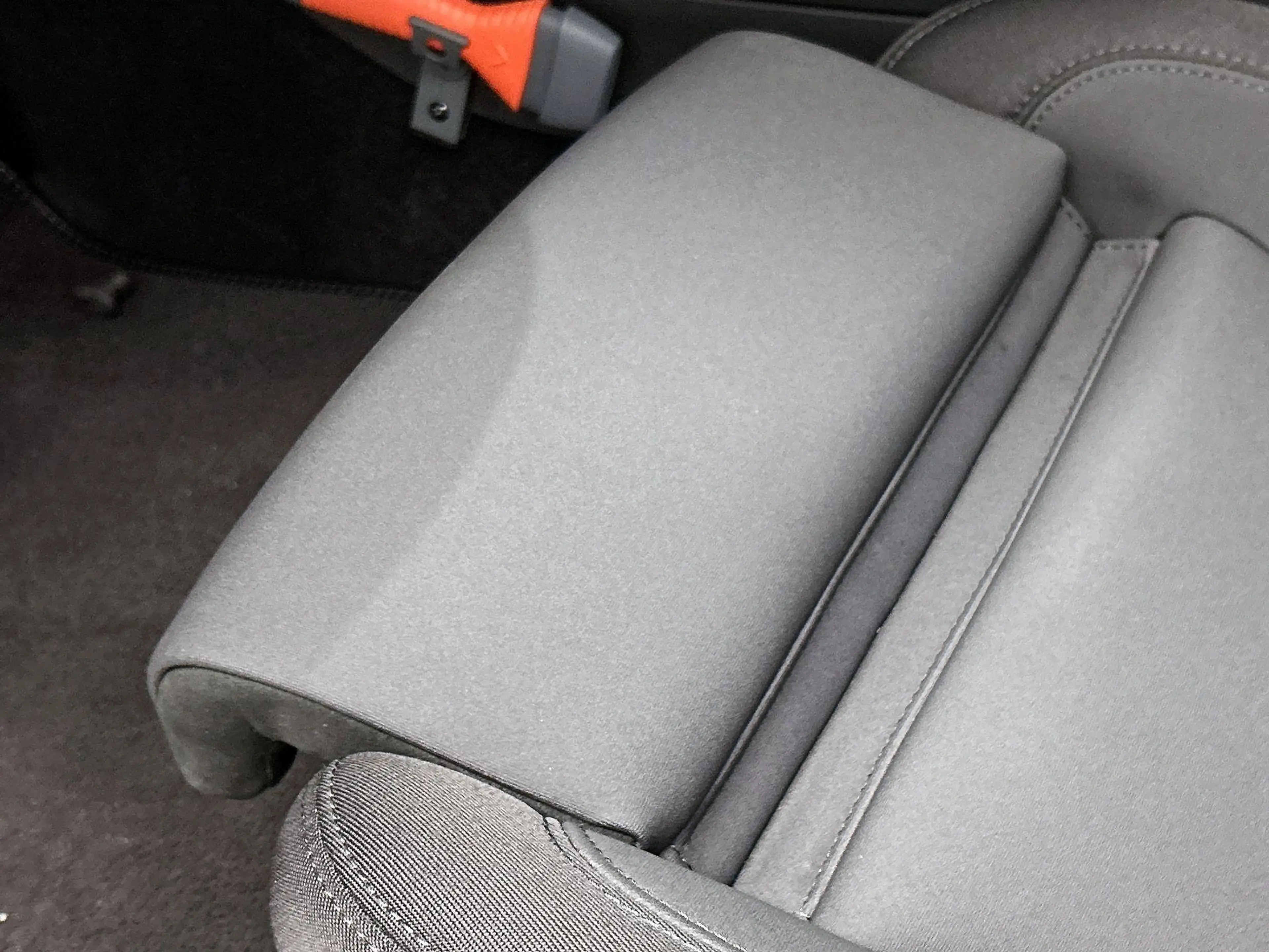 Polestar 2 Long Range Single Motor Plus 82 kWh — photo 11