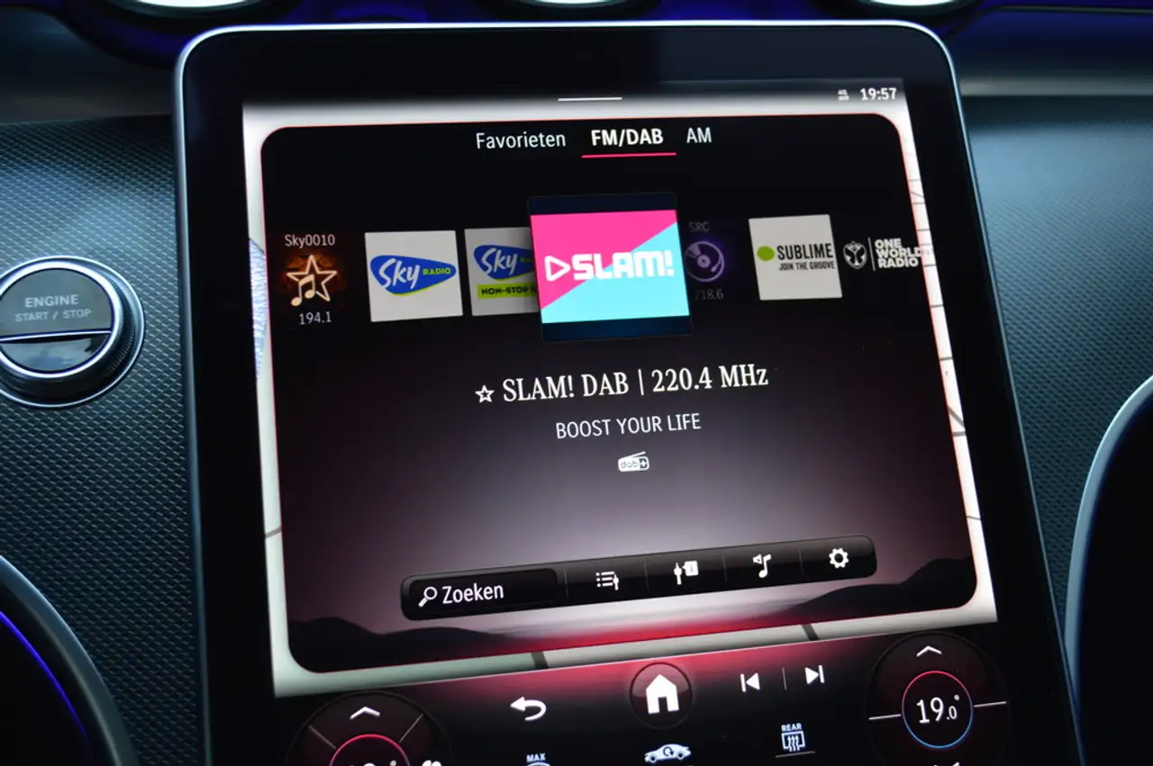 Mercedes-Benz C-Class Estate e AMG Led Leder Panorama Distronic Head-Up, миниатюра 28