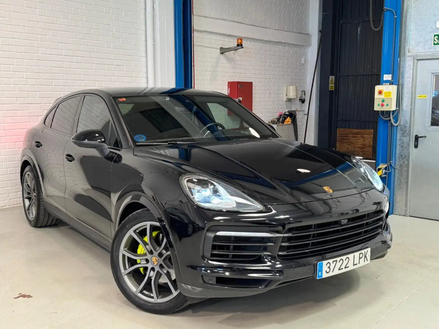 Porsche Cayenne E-Hybrid Coupé Aut. Negro - 2