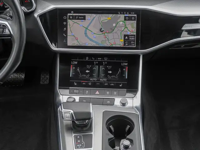 Audi A6 view 13