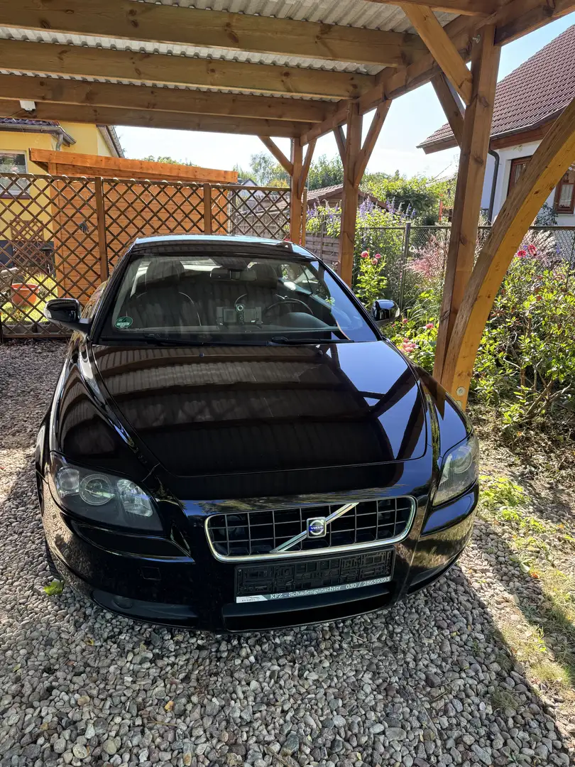 Volvo C70 2.0D Powershift Momentum - 1